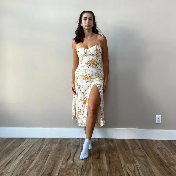 Reformation Juliette Dress | Aries 🎉SALE🎀 NEW - Picture 2 of 9